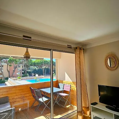 Apartamento La Parenthese Hyeroise T3 Sur Le Port De