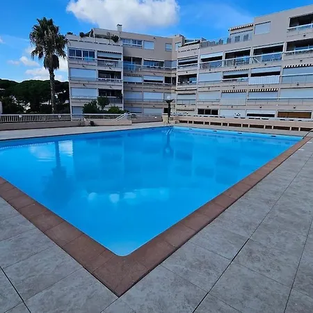 Apartamento La Parenthese Hyeroise T3 Sur Le Port De Hyères