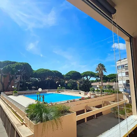 La Parenthese Hyeroise T3 Sur Le Port De *